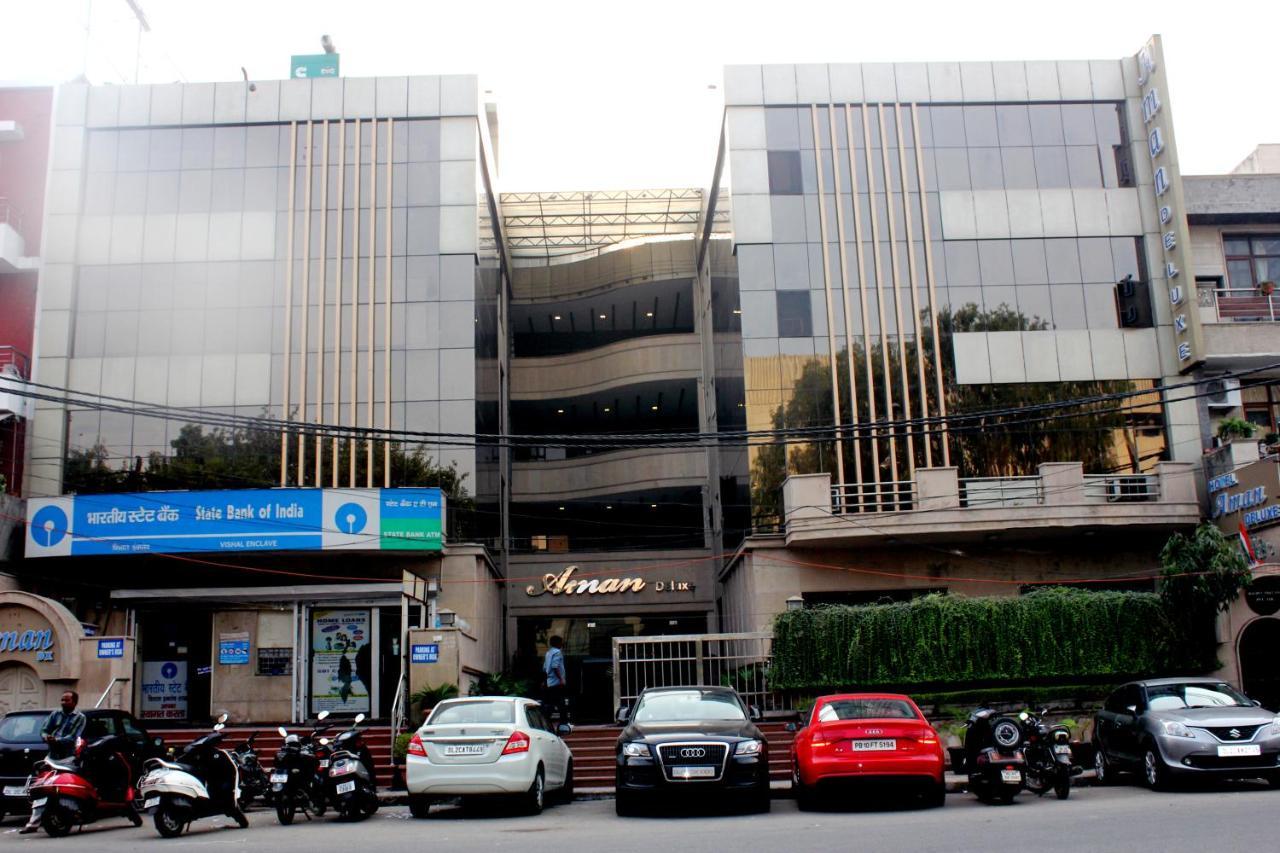 Hotel Aman Deluxe Nueva Delhi Exterior foto